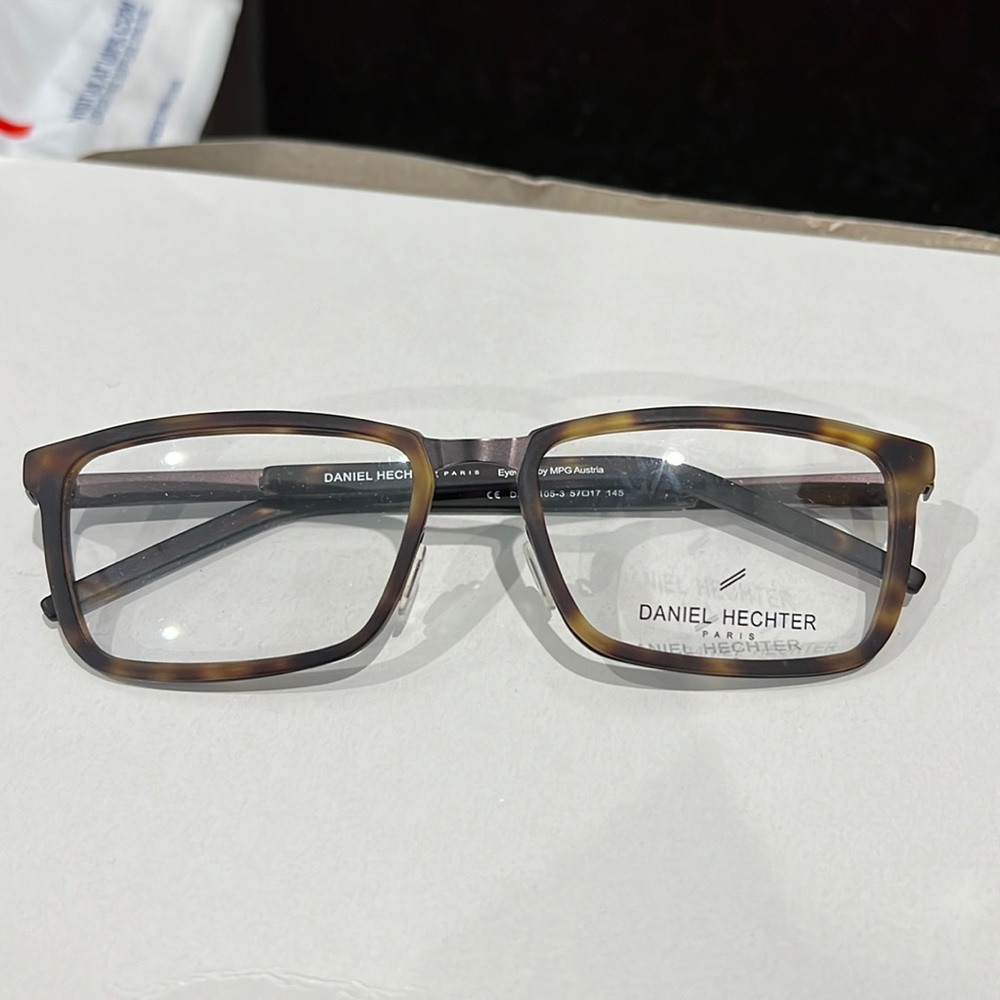 Brand new Authentic Daniel Hechter Eyeglasses Case & Wipe included